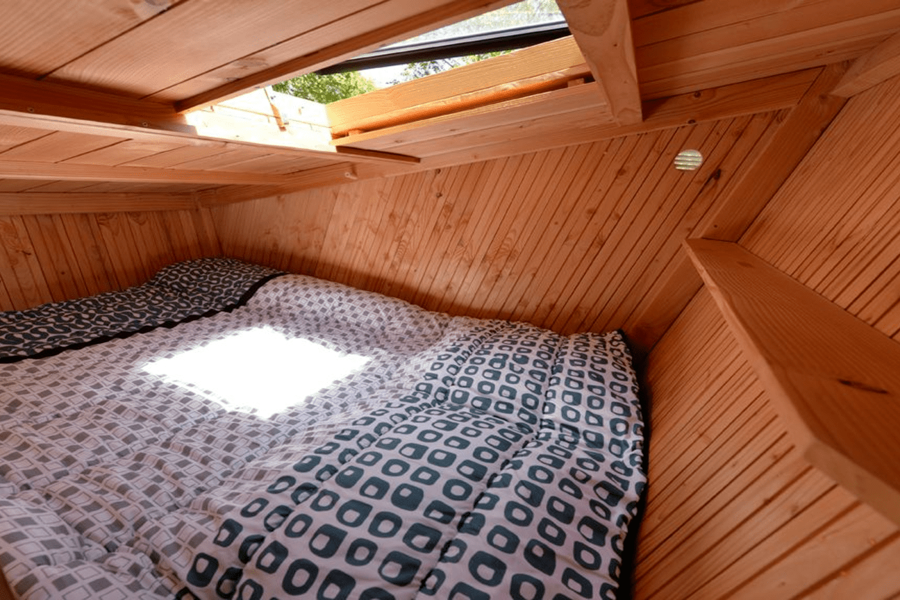 cabane étape, rando cyclo, canal de Nantes à Brest, l'île aux Pies
